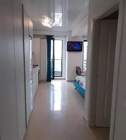 De Lux Lakeside Mamaia